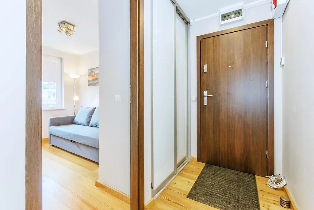 White Apartment Gdańsk